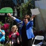 Secretary Ross leads an ovation for the popular "California Grown" campaign