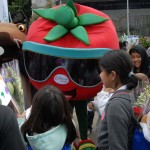 The California Fresh mascot entertains kids at Ag Day